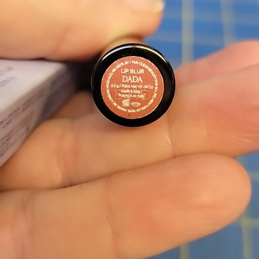 Saie Lip Blur - Color Dada Matte 2.5g New In Box